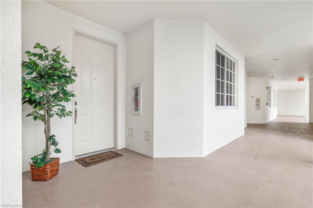 Fort Myers, Florida 33908, United States, 2 Bedrooms Bedrooms, ,2 BathroomsBathrooms,Residential,Active,66934