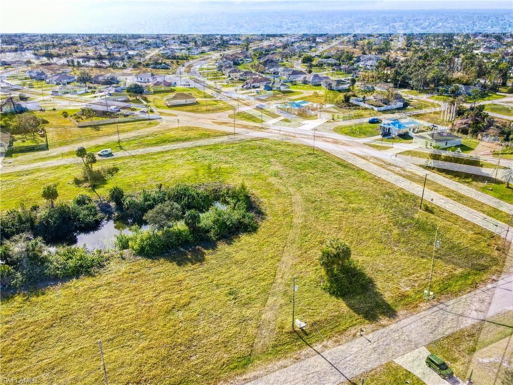 2004 NE 34th LN