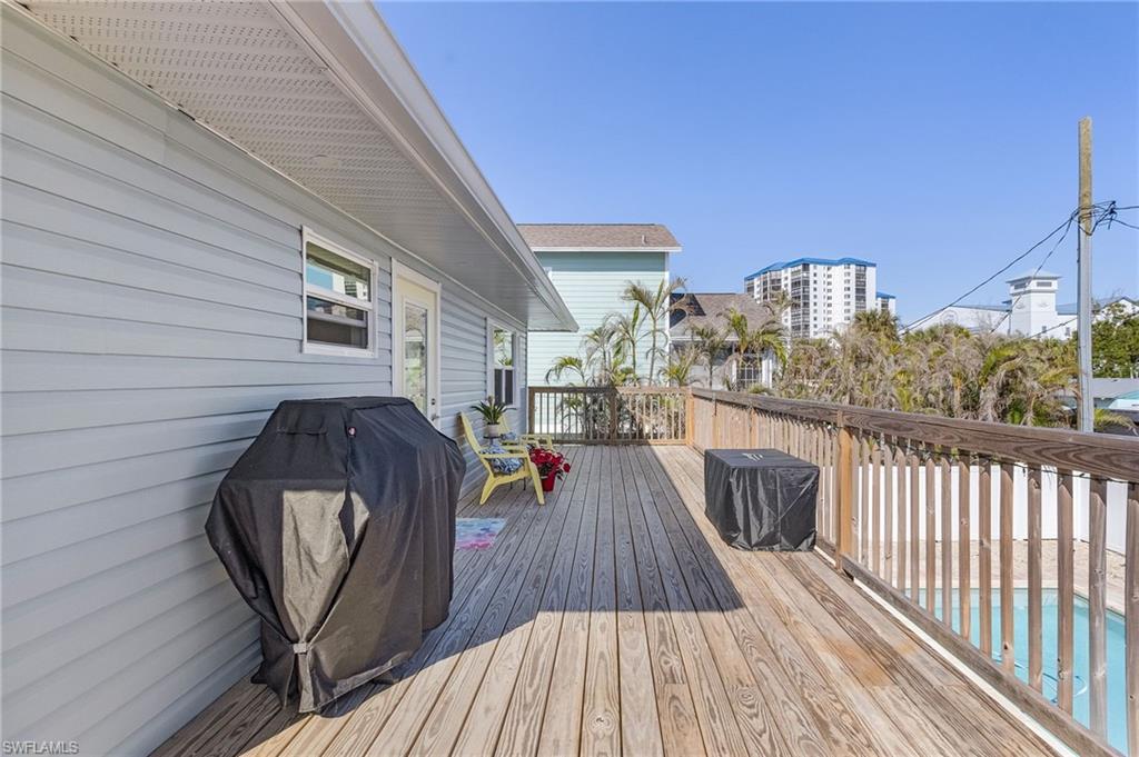 Fort Myers Beach, Florida 33931, United States, 4 Bedrooms Bedrooms, ,3 BathroomsBathrooms,Residential,Active,139515