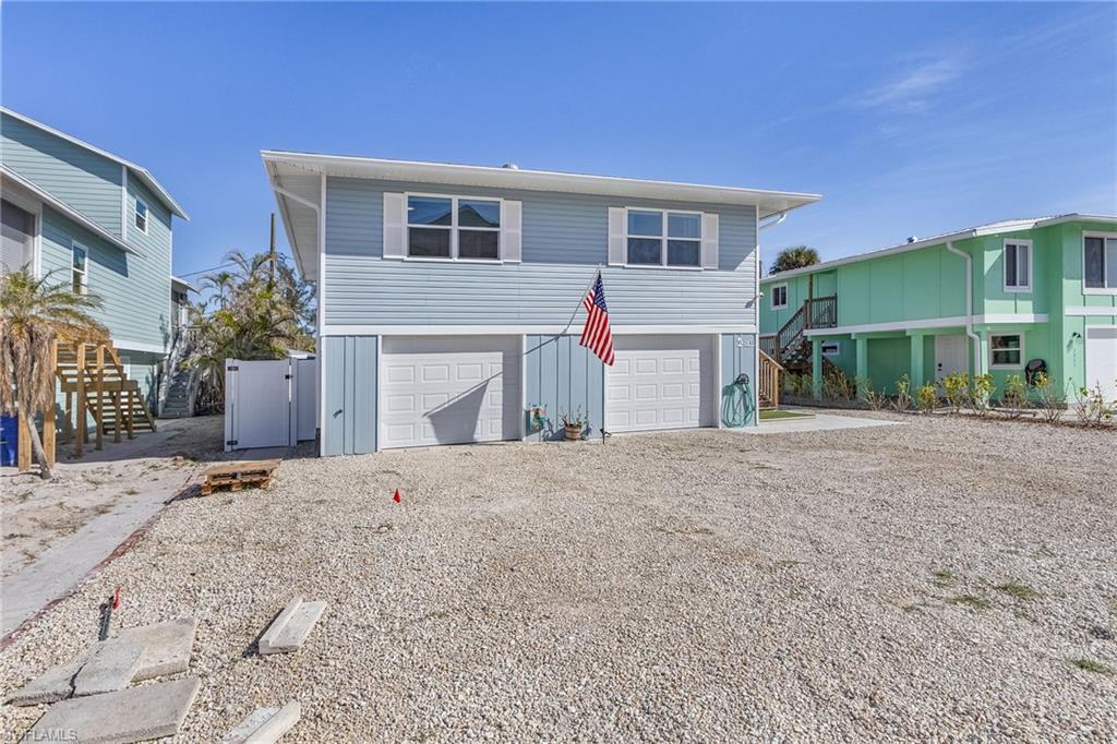 Fort Myers Beach, Florida 33931, United States, 4 Bedrooms Bedrooms, ,3 BathroomsBathrooms,Residential,Active,139515