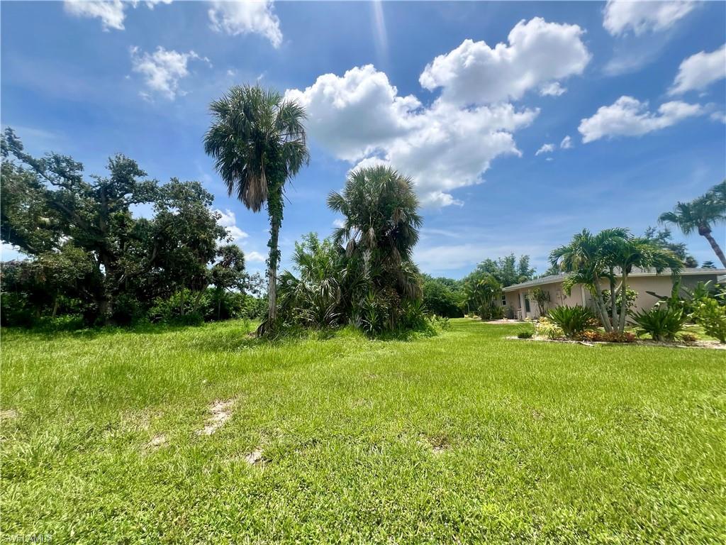 25 Oakland Hills PL