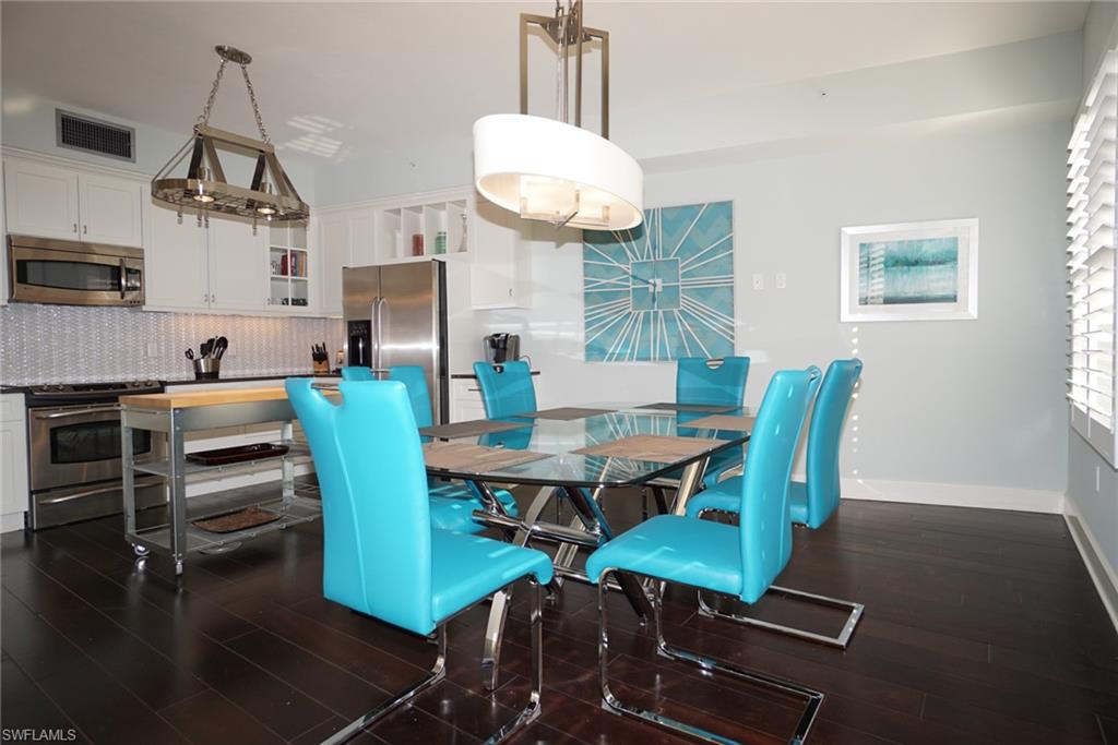 Naples, Florida 34102, United States, 2 Bedrooms Bedrooms, ,3 BathroomsBathrooms,Residential,Active,64335