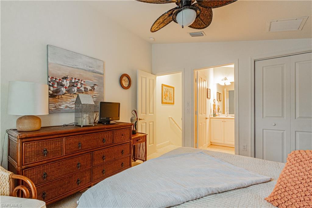 Naples, Florida 34104, United States, 2 Bedrooms Bedrooms, ,3 BathroomsBathrooms,Residential,Pending,59134