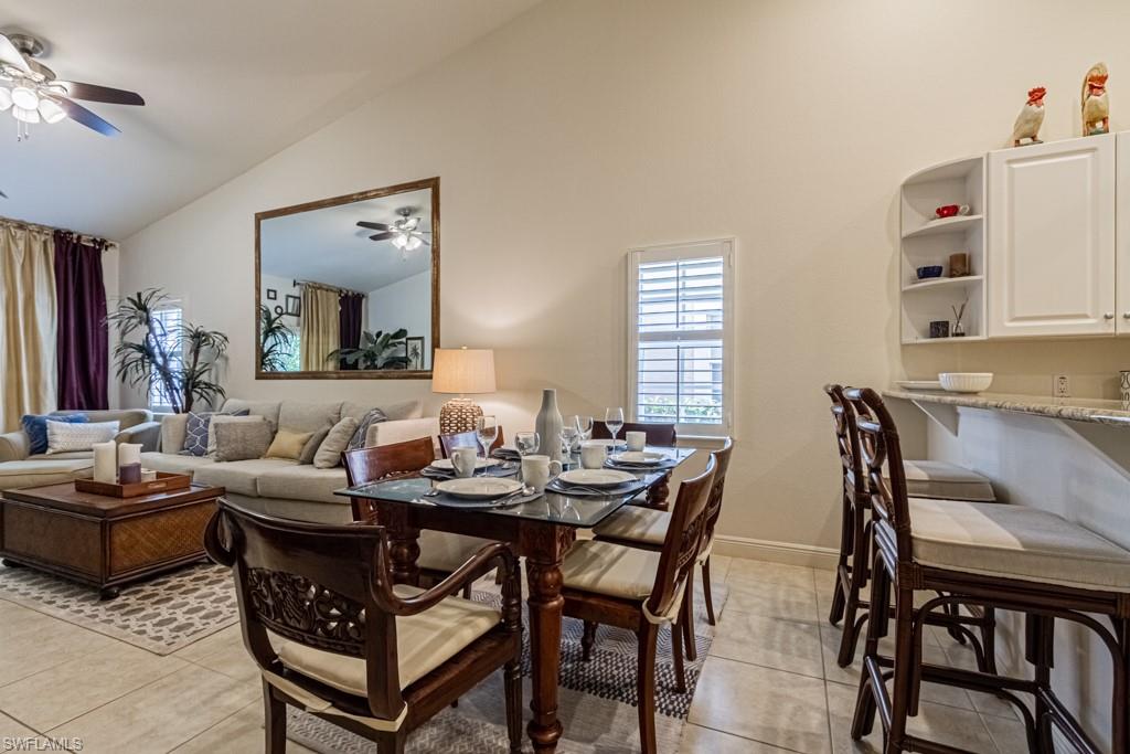 Naples, Florida 34104, United States, 2 Bedrooms Bedrooms, ,3 BathroomsBathrooms,Residential,Pending,59134