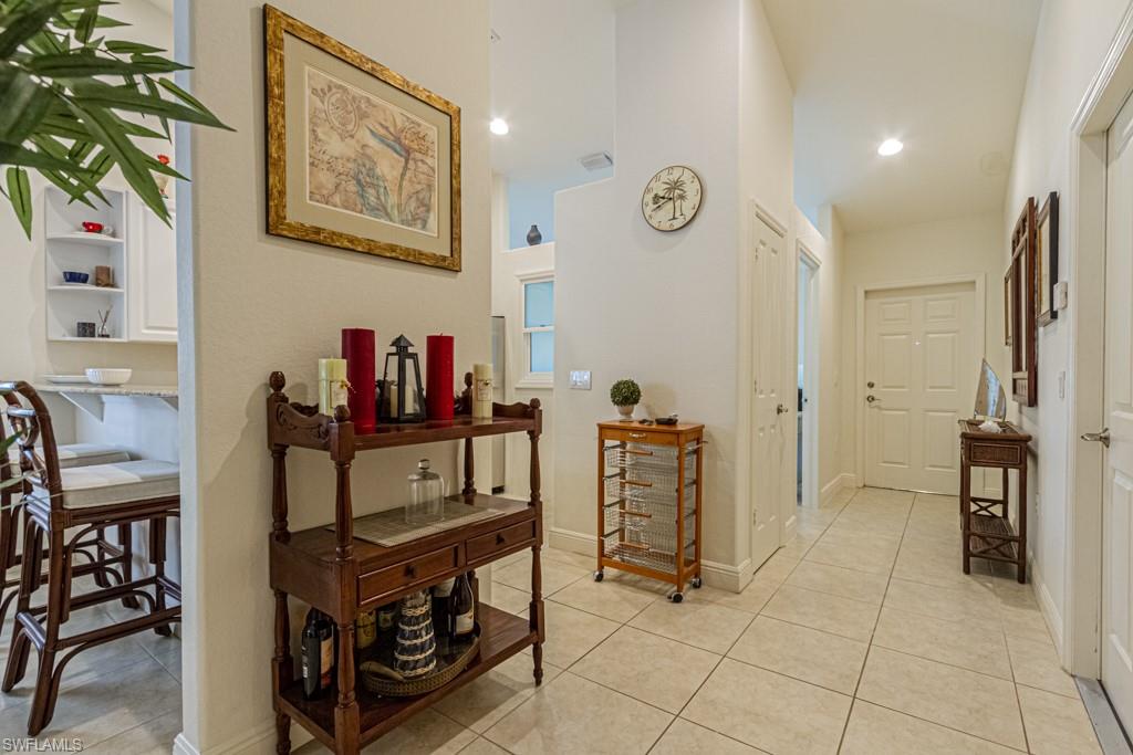 Naples, Florida 34104, United States, 2 Bedrooms Bedrooms, ,3 BathroomsBathrooms,Residential,Pending,59134
