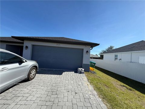 2921 NE 5th AVE CAPE CORAL FL 33909