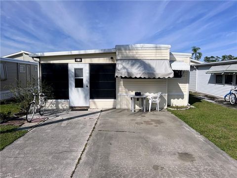 15 Fountain View BLVD, North Fort Myers, FL 33903 - #: 224006880