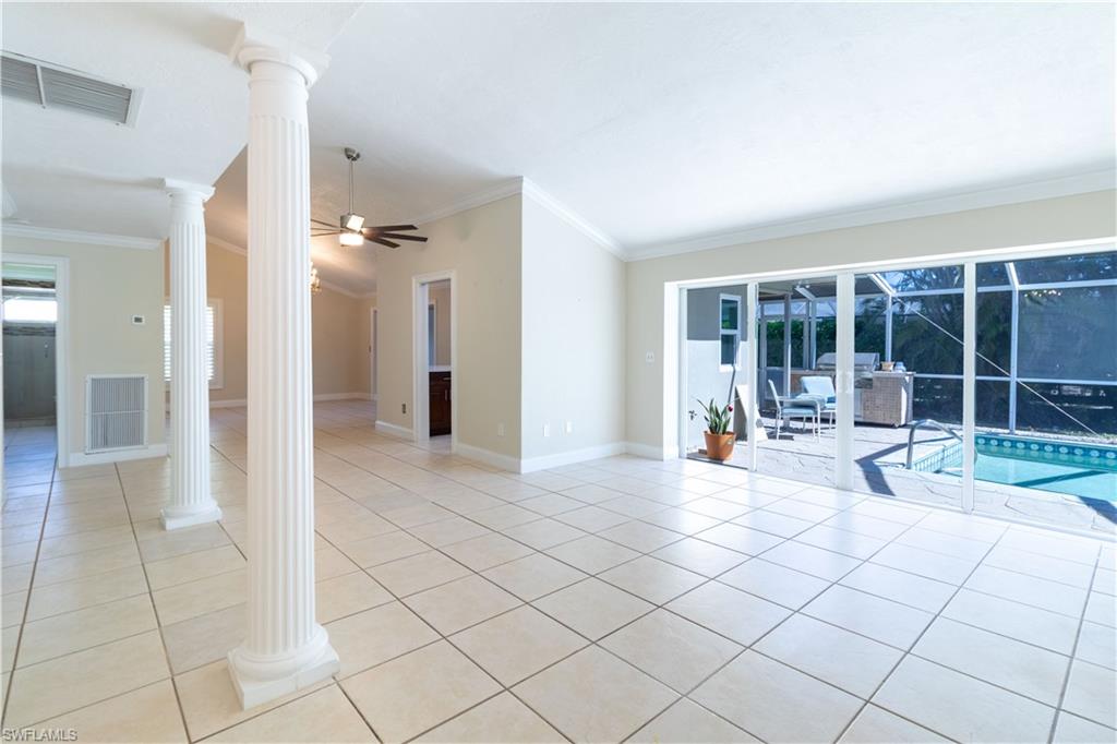209 Pinehurst CIR