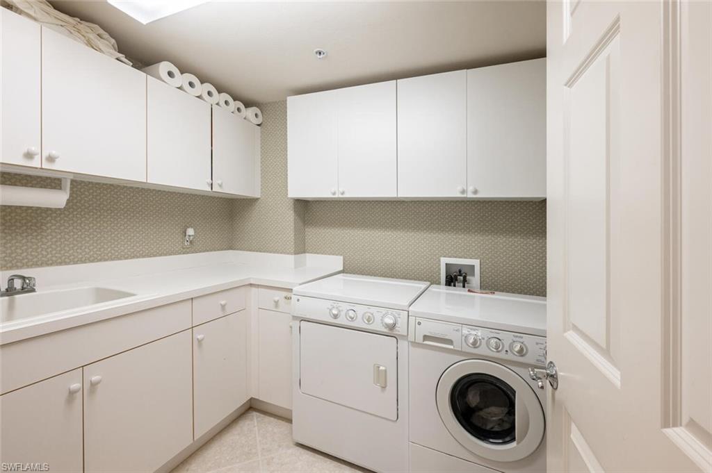 Naples, Florida 34109, United States, 2 Bedrooms Bedrooms, ,3 BathroomsBathrooms,Residential,Active,87503