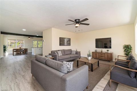 2225 Aldridge AVE FORT MYERS FL 33907