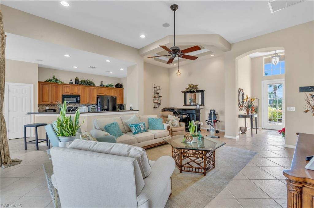 12890 Kentfield LN