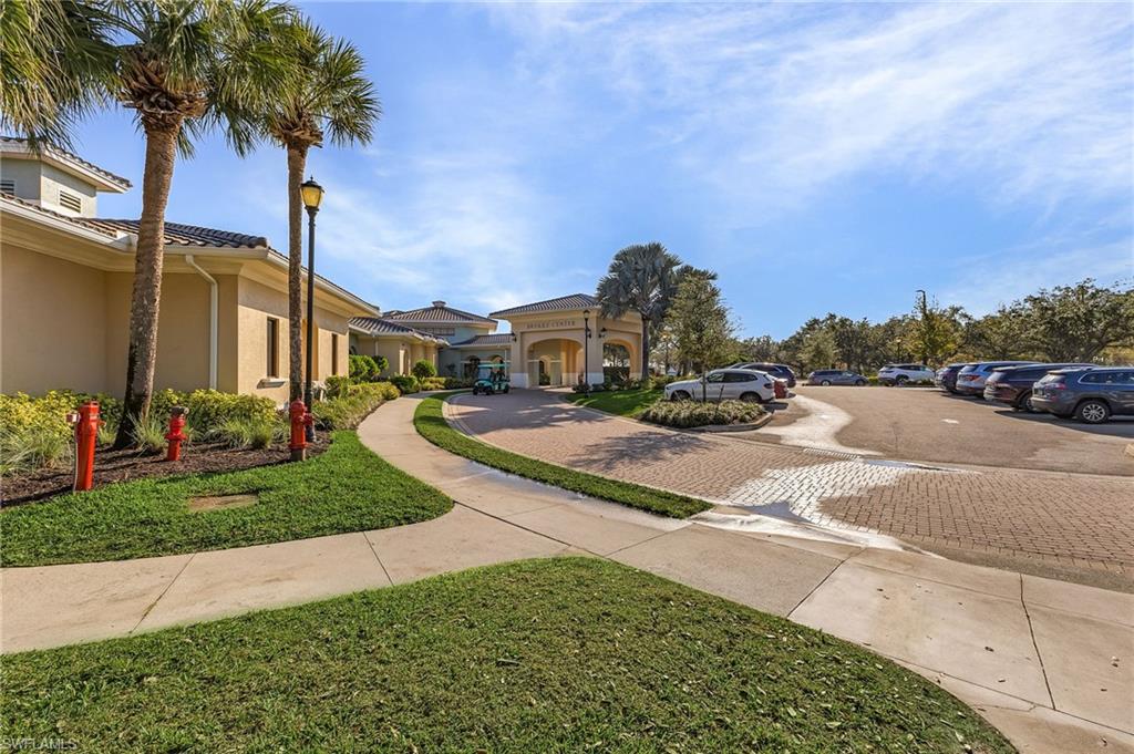Fort Myers, Florida 33913, United States, 2 Bedrooms Bedrooms, ,2 BathroomsBathrooms,Residential,Contingent,140573