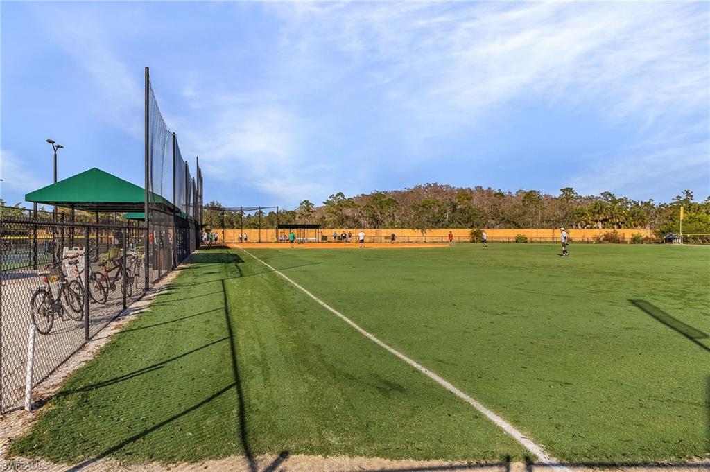 Fort Myers, Florida 33913, United States, 2 Bedrooms Bedrooms, ,2 BathroomsBathrooms,Residential,Contingent,140573