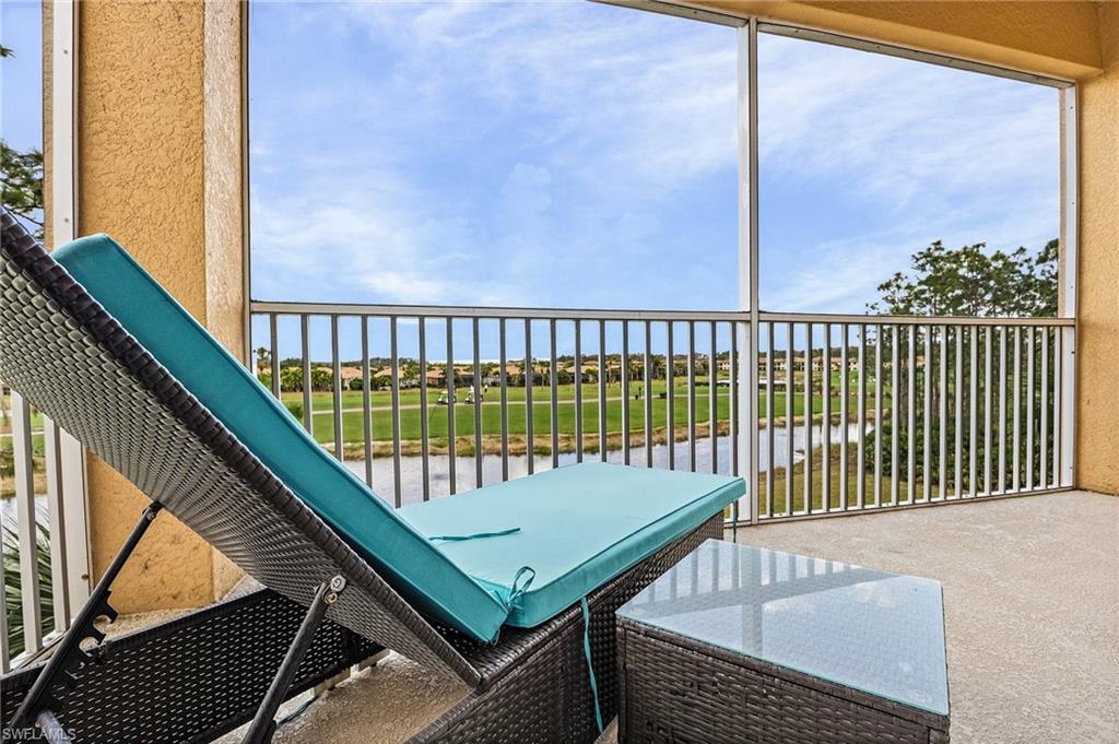 Fort Myers, Florida 33913, United States, 2 Bedrooms Bedrooms, ,2 BathroomsBathrooms,Residential,Contingent,140573