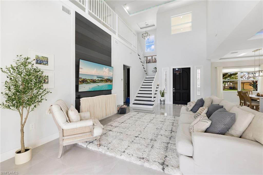 1252 Biltmore DR