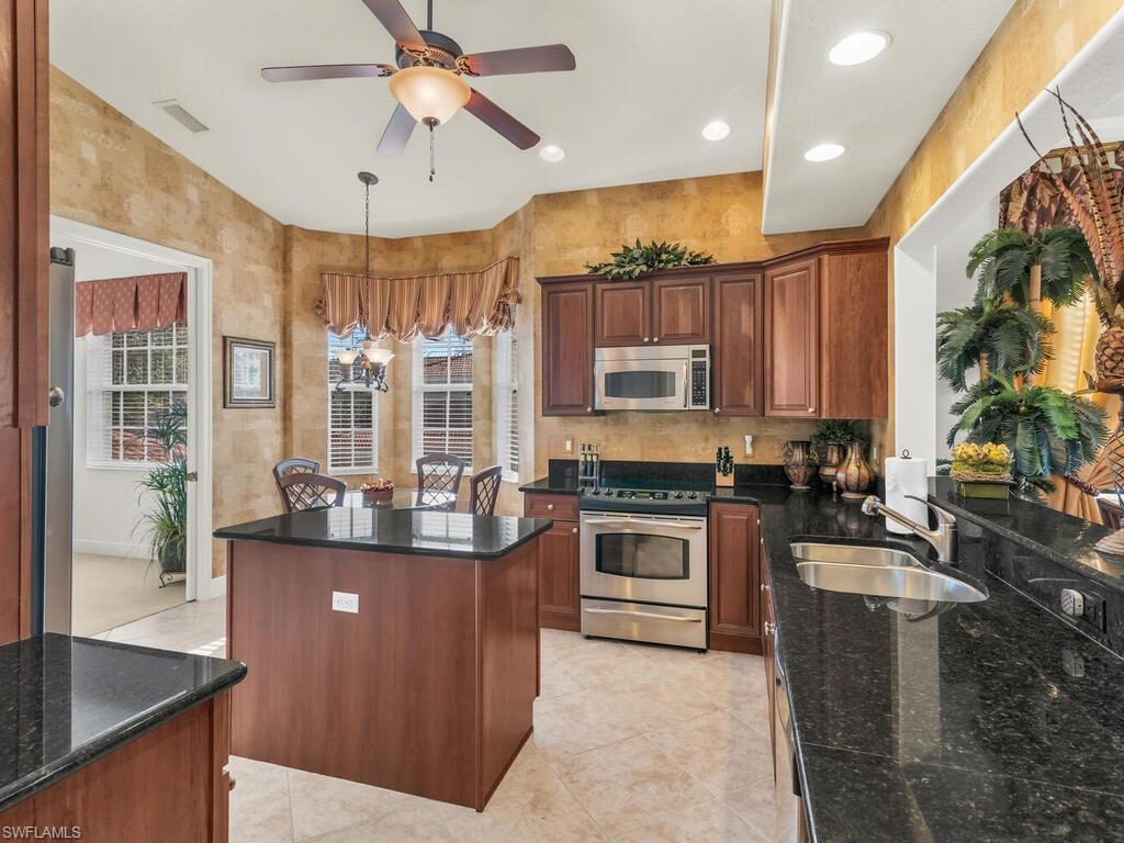 Naples, Florida 34113, United States, 3 Bedrooms Bedrooms, ,3 BathroomsBathrooms,Residential,Active,25738