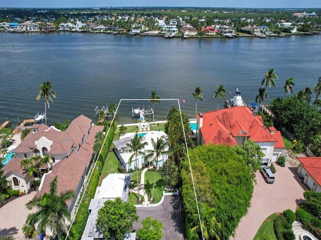 2143 MARINA DR