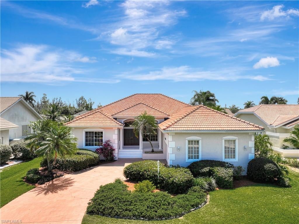 5561 Harborage DR