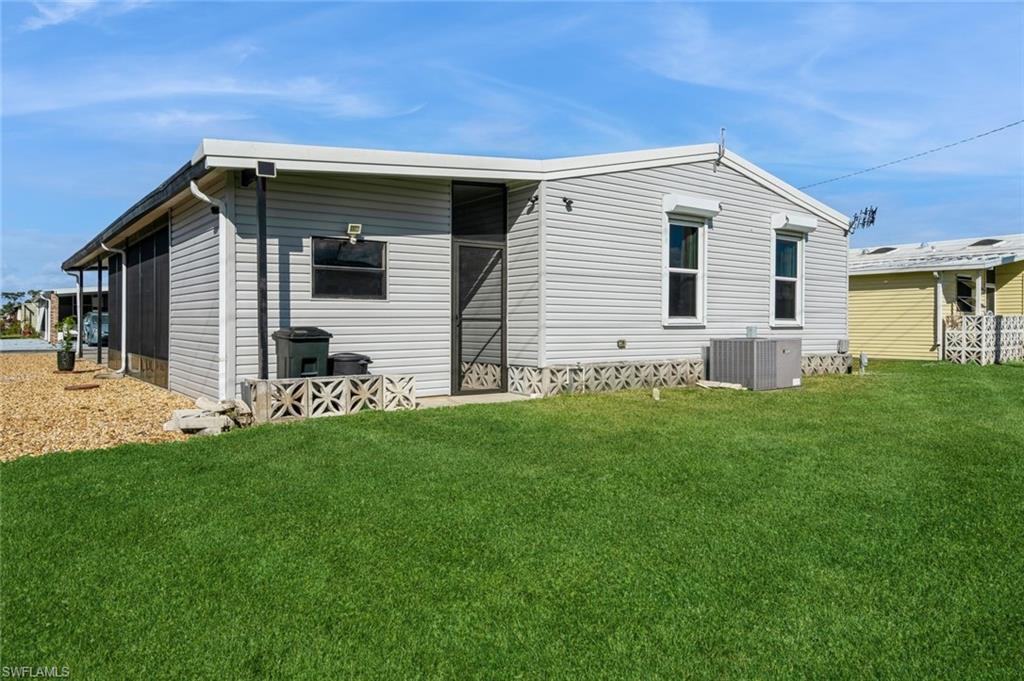 North Fort Myers, Florida 33903, United States, 2 Bedrooms Bedrooms, ,2 BathroomsBathrooms,Residential,Active,25485