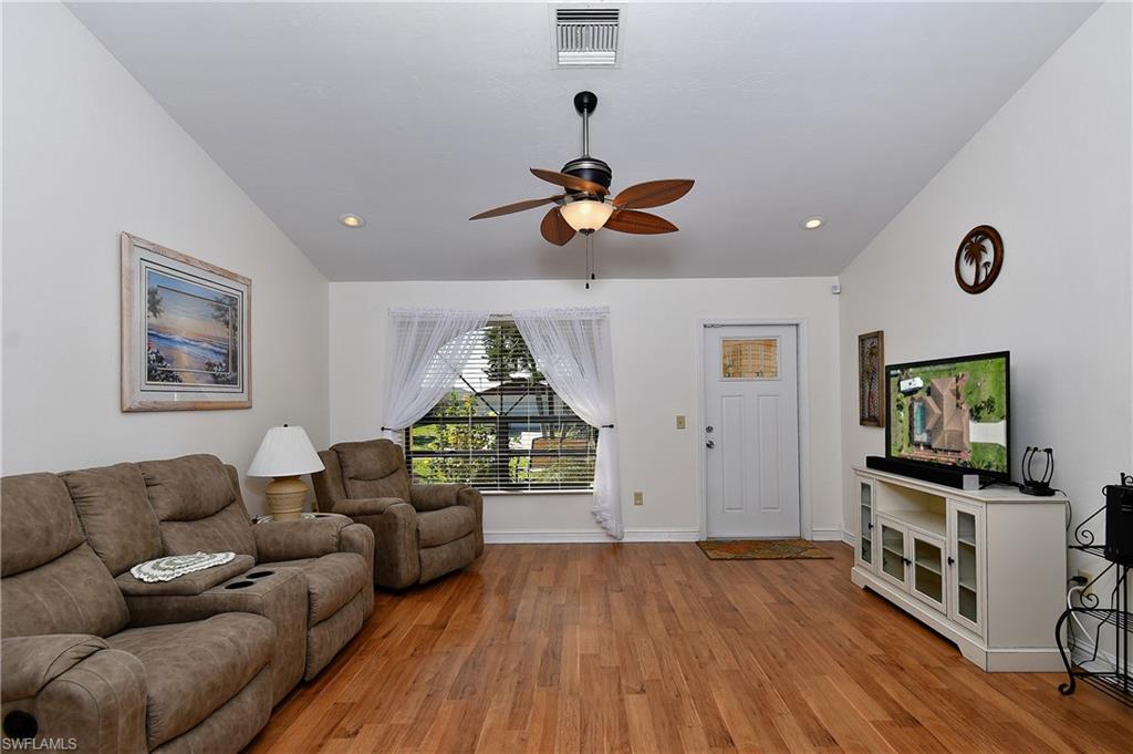 1127 SE 17th TER