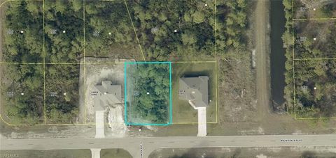 1053 Milwaukee BLVD LEHIGH ACRES FL 33974
