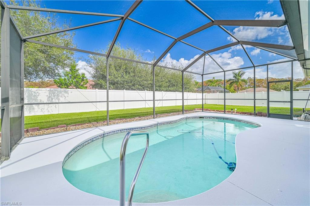 Fort Myers, Florida 33905, United States, 3 Bedrooms Bedrooms, ,2 BathroomsBathrooms,Residential,Active,35718