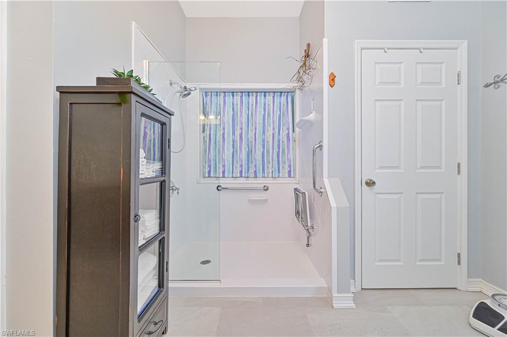 Fort Myers, Florida 33905, United States, 3 Bedrooms Bedrooms, ,2 BathroomsBathrooms,Residential,Active,35718