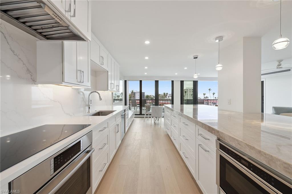 2318 Gulf Shore BLVD N 510