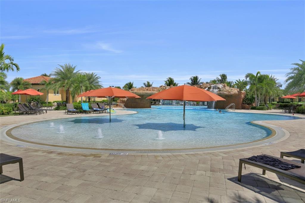 Bonita Springs, Florida 34135, United States, 4 Bedrooms Bedrooms, ,3 BathroomsBathrooms,Residential,Contingent,79258