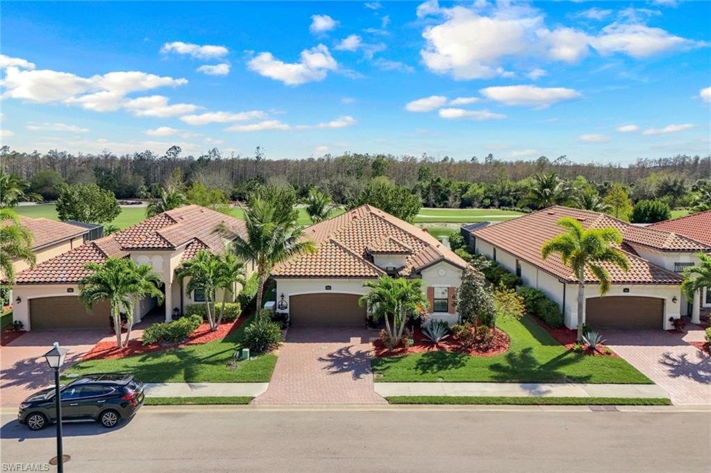 Bonita Springs, Florida 34135, United States, 4 Bedrooms Bedrooms, ,3 BathroomsBathrooms,Residential,Contingent,79258