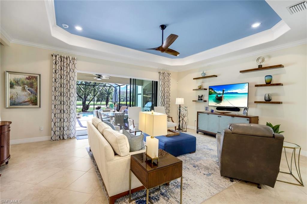 Bonita Springs, Florida 34135, United States, 4 Bedrooms Bedrooms, ,3 BathroomsBathrooms,Residential,Contingent,79258