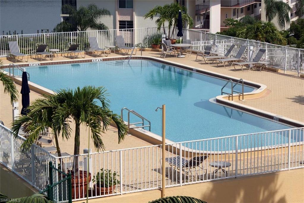 Naples, Florida 34102, United States, 2 Bedrooms Bedrooms, ,2 BathroomsBathrooms,Residential,Active,133431