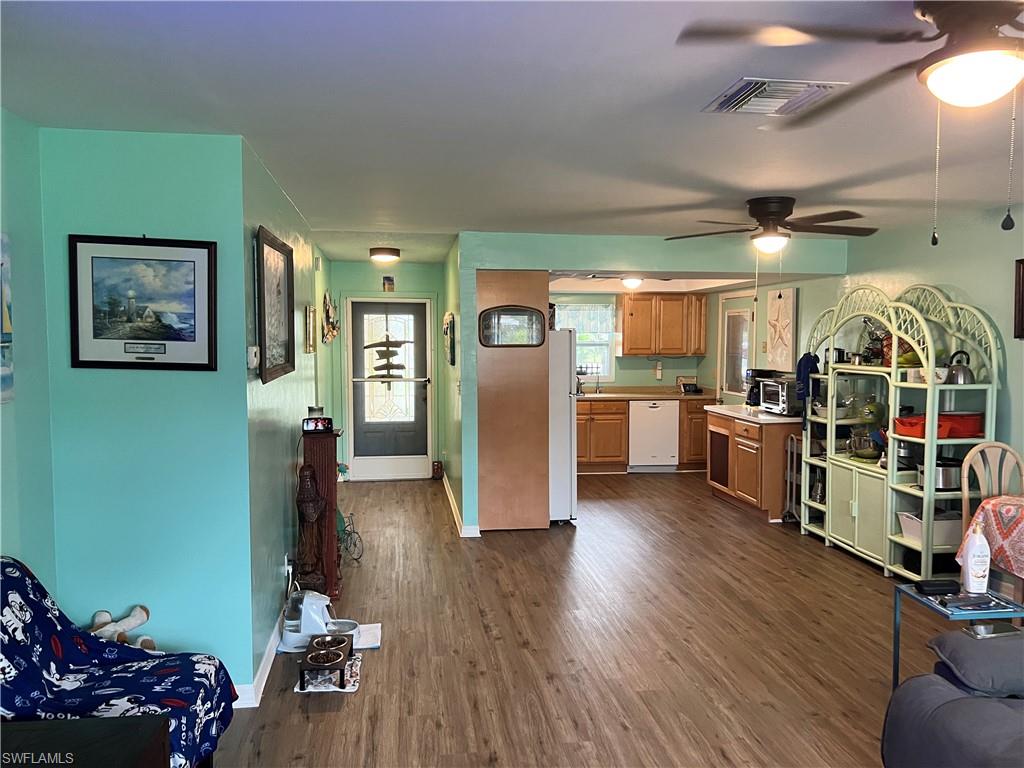 504 Pangola DR