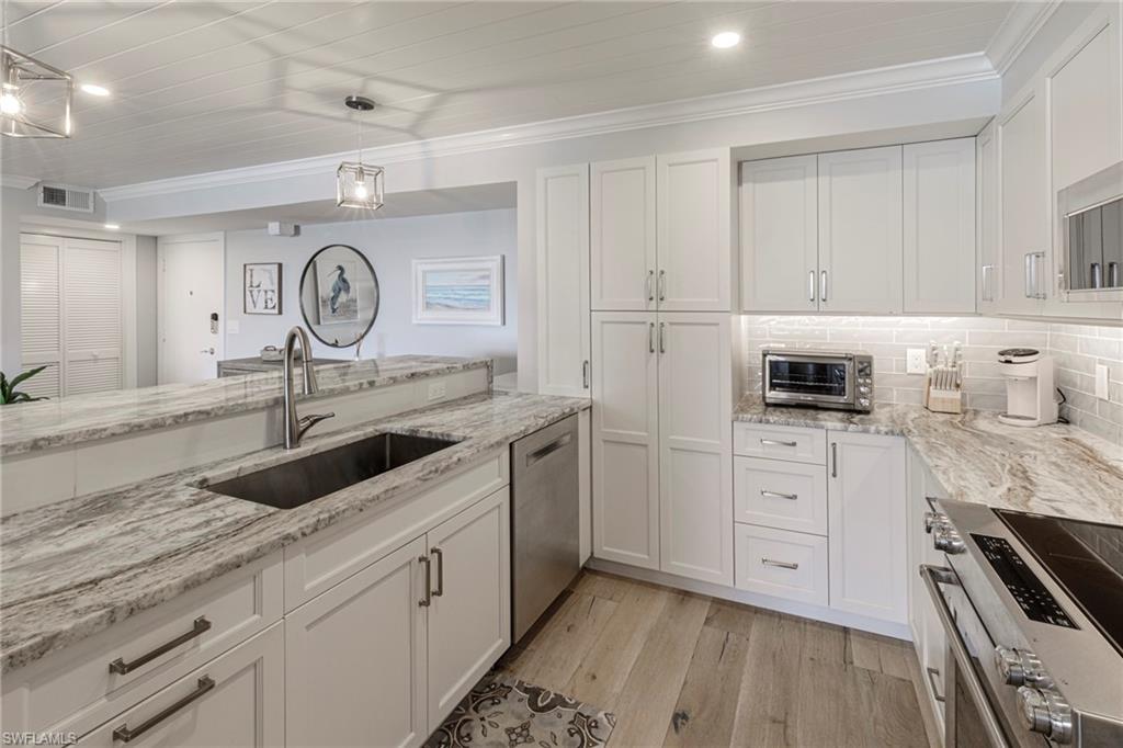 Naples, Florida 34103, United States, 2 Bedrooms Bedrooms, ,2 BathroomsBathrooms,Residential,Active,133440