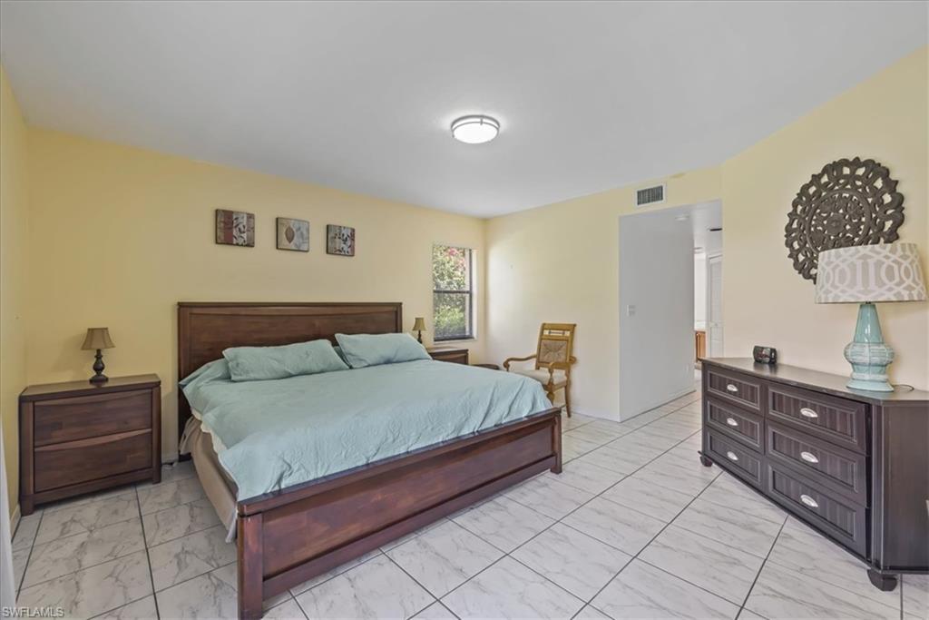 Fort Myers, Florida 33919, United States, 2 Bedrooms Bedrooms, ,2 BathroomsBathrooms,Residential,Active,162968