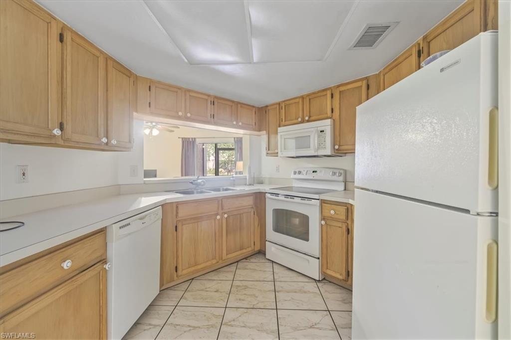 Fort Myers, Florida 33919, United States, 2 Bedrooms Bedrooms, ,2 BathroomsBathrooms,Residential,Active,162968