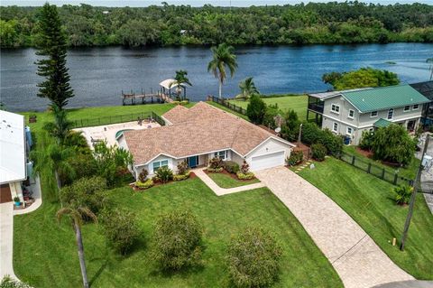 2110 Sebastian CT ALVA FL 33920
