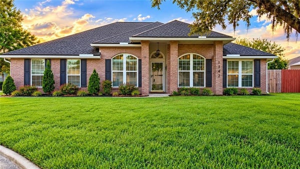 1342 PORTSIDE DR, FLEMING ISLAND, FL 32003 - Image 3d2ba4c131f3daa80571e8e0cddfebbb/1149341721