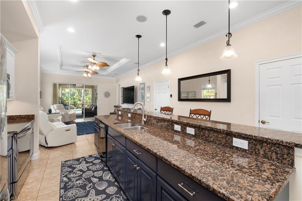 10696 Camarelle CIR