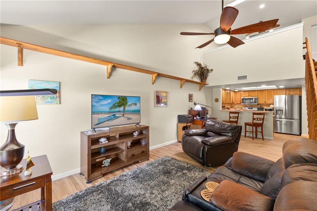 1861 Crystal DR 16