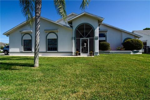17500 Fan Palm CT, North Fort Myers, FL 33917 - #: 223070561
