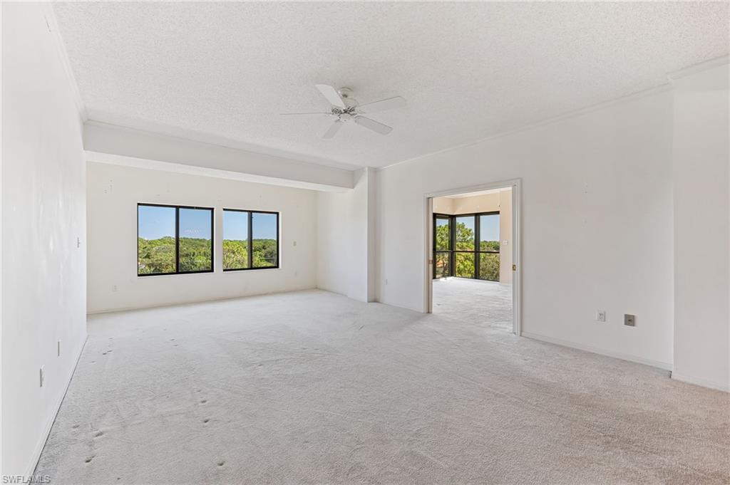 900 Arbor Lake DR 9-501