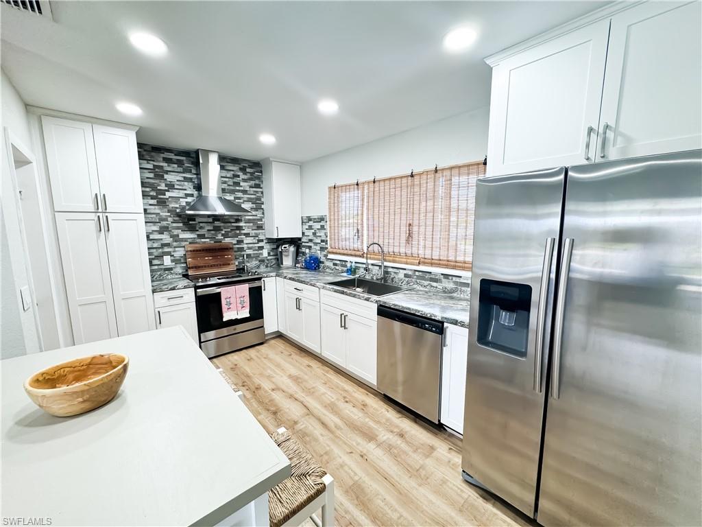 5136 Manor CT