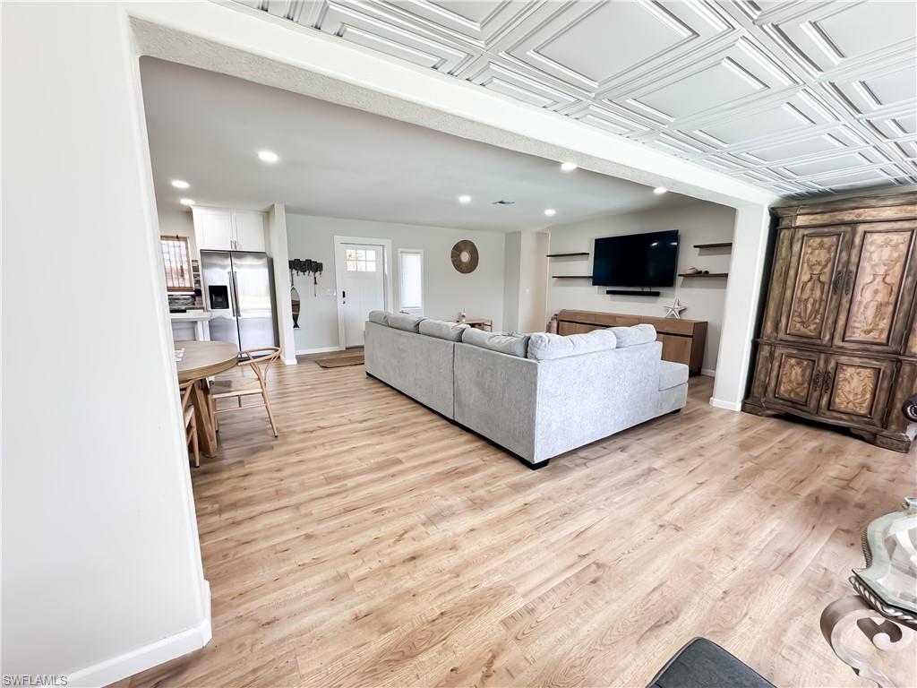5136 Manor CT