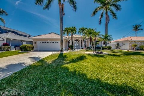 702 SW 52nd ST, Cape Coral, FL 33914 - #: 224027526