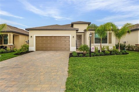 3427 Menores WAY, Fort Myers, FL 33905 - #: 224002337
