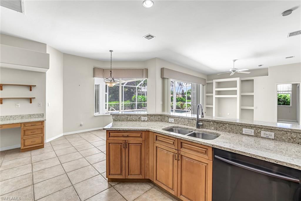 Bonita Springs, Florida 34135, United States, 4 Bedrooms Bedrooms, ,3 BathroomsBathrooms,Residential,Pending,130903