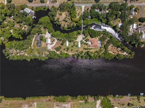 2920 Fort Denaud RD LABELLE FL 33935