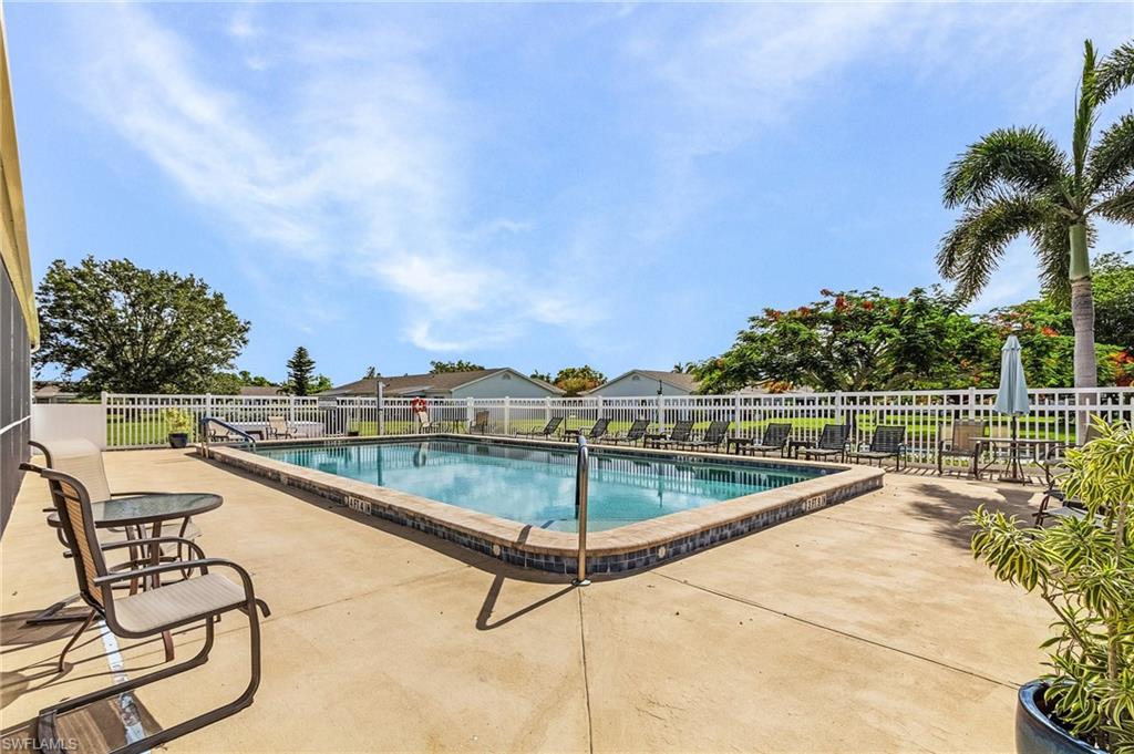 Fort Myers, Florida 33919, United States, 2 Bedrooms Bedrooms, ,2 BathroomsBathrooms,Residential,Active,162669