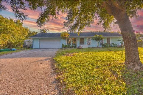 121 Dow LN, North Fort Myers, FL 33917 - #: 224035890